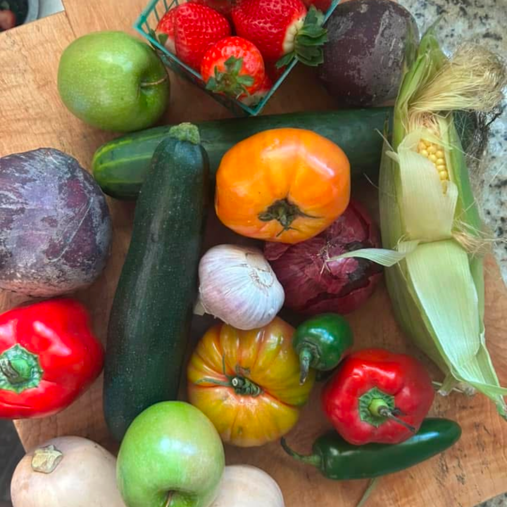 “Wolf-Farm” Weekly Seasonal Subscription Box